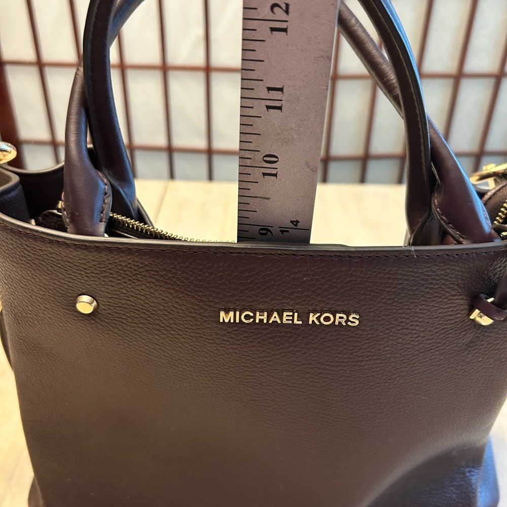 Michael Kors Brown Leather Satchel Structured Design